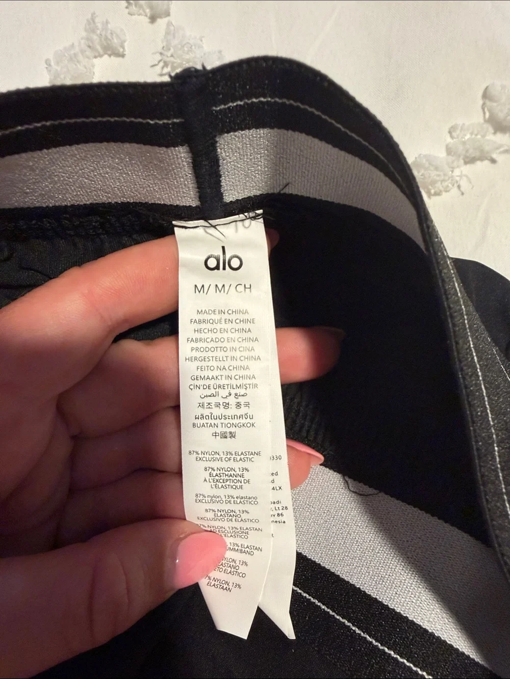 ALO Yoga size medium